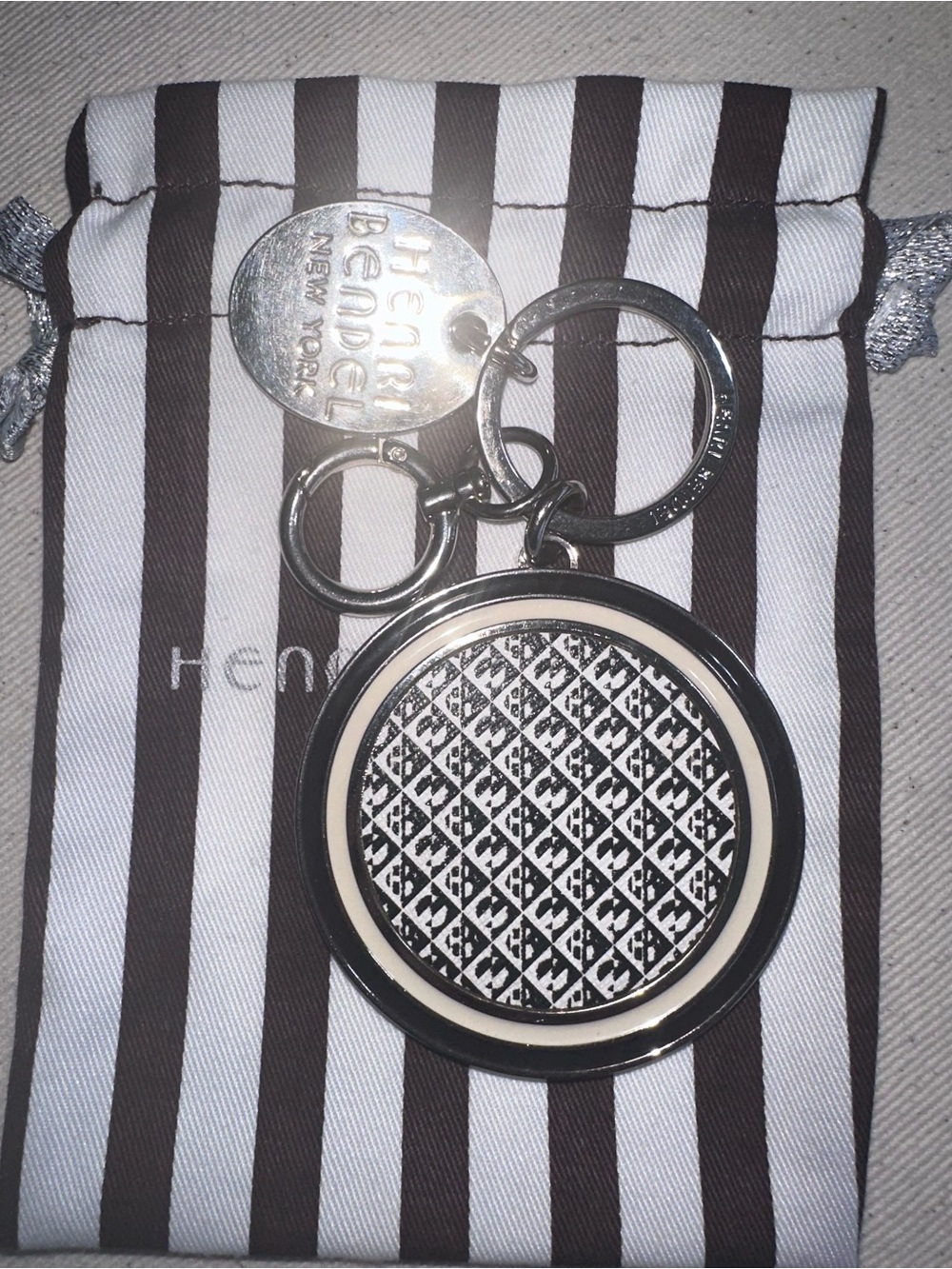 Henri Bendel NYC Round Mirror Keychain Key Fob w/ Dust Bag | Rare Collectible